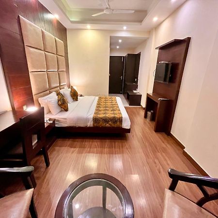 The Bunkk Inn Hotel & Restaurant Mussoorie Exterior photo