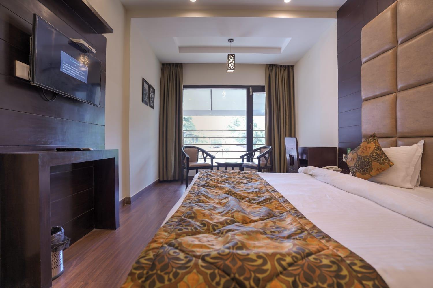 The Bunkk Inn Hotel & Restaurant Mussoorie Exterior photo